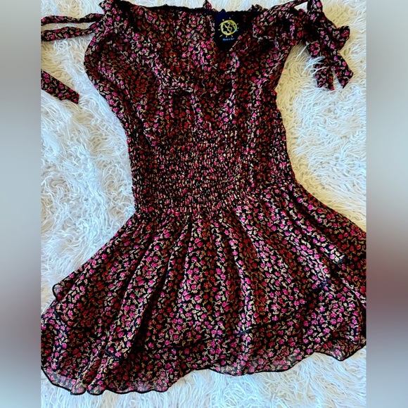 Blue Life Dresses & Skirts - Romper so cute 🥰 & prissy !